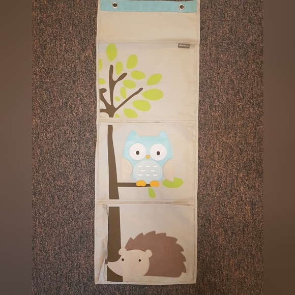 Hanging Organizer - Picture 2 of 4